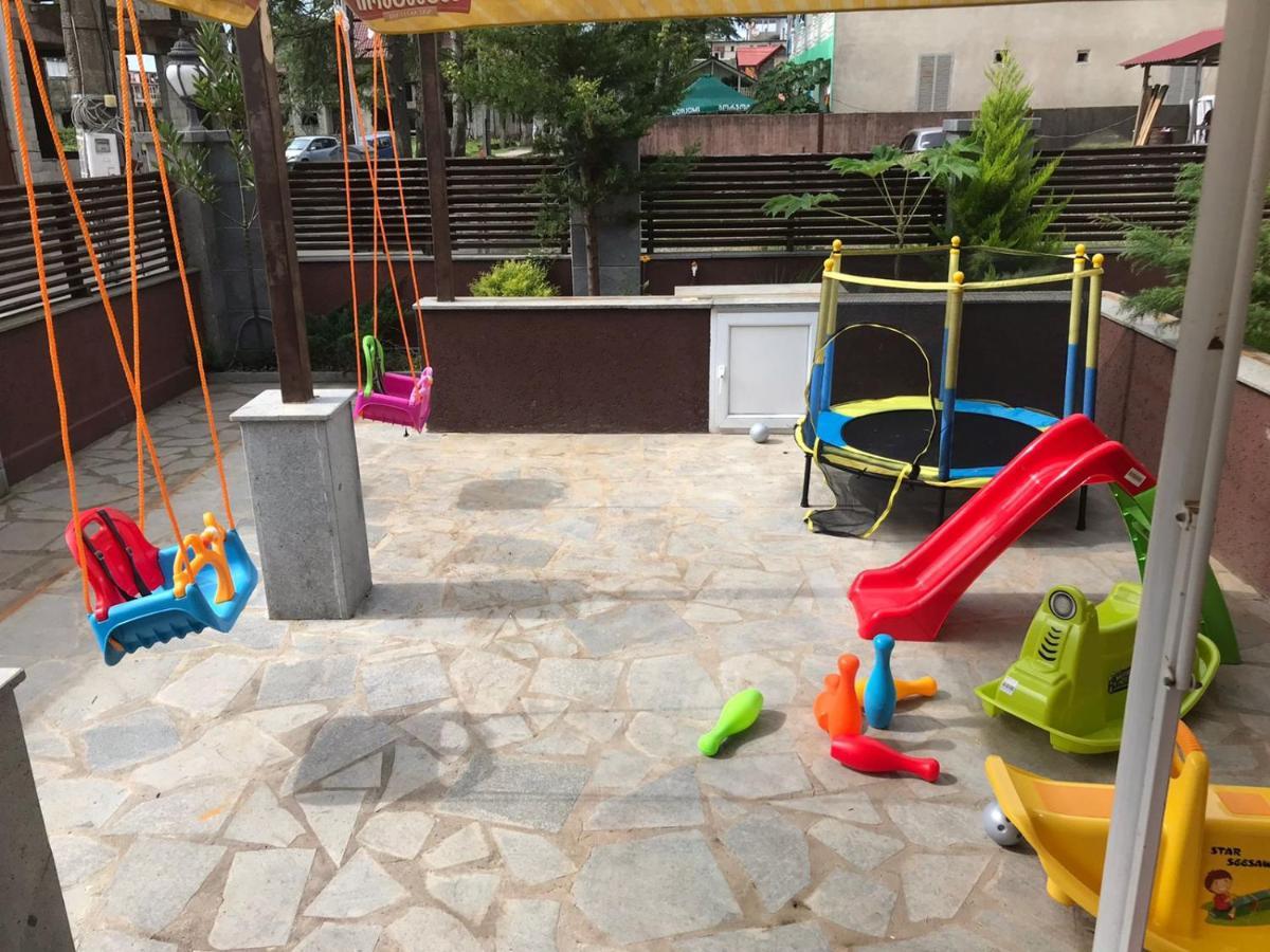 Aparthotel Family 乌雷基 外观 照片