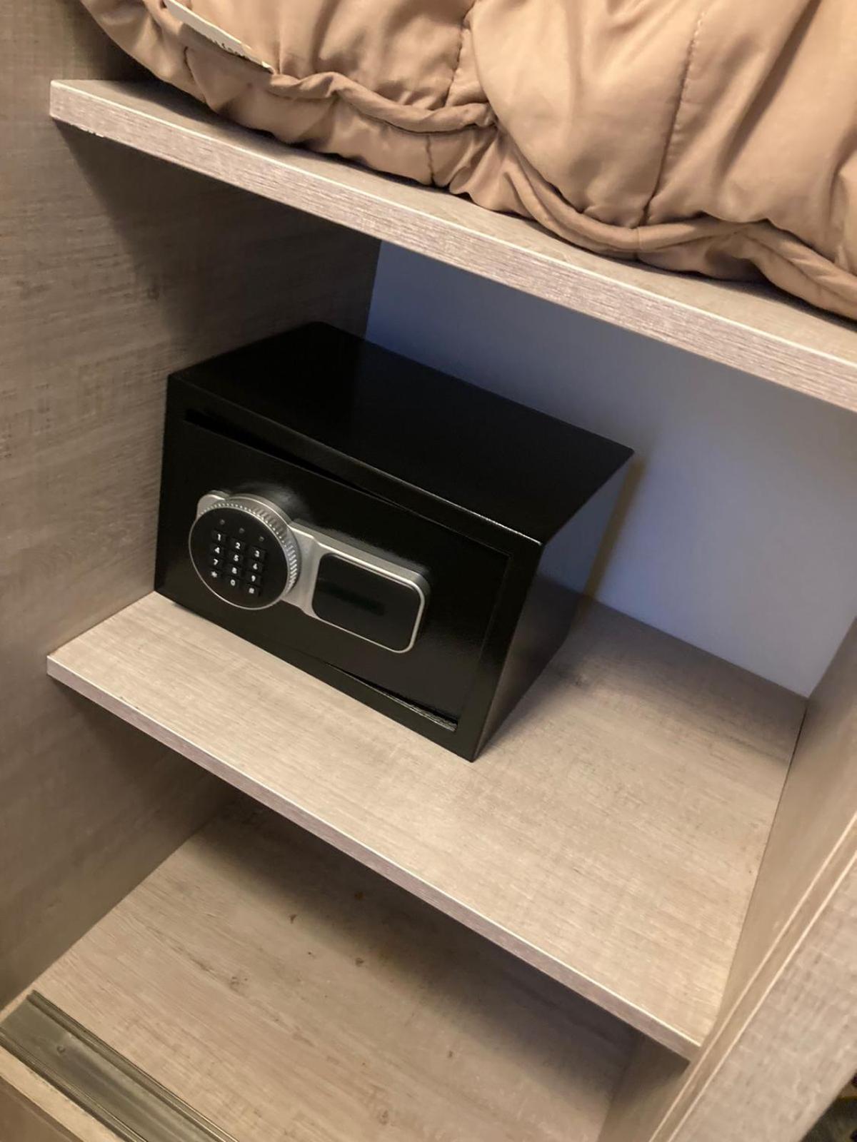 Aparthotel Family 乌雷基 外观 照片